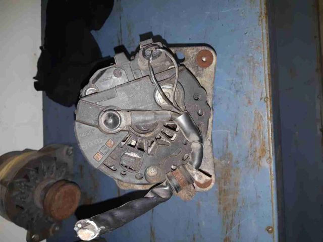 bontott VW GOLF IV Generátor