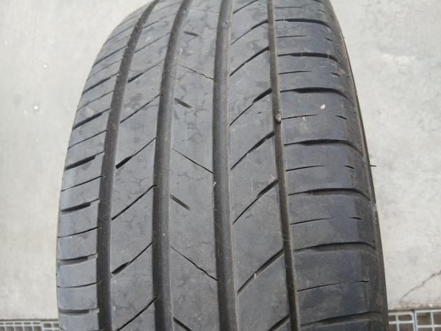 bontott VW GOLF IV Gumiabroncs (1 db)