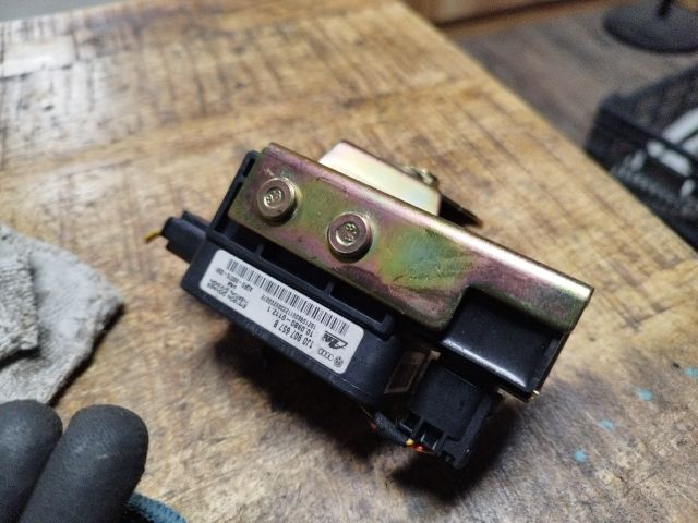 bontott VW GOLF IV Gyorsulás Jeladó