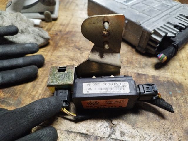 bontott VW GOLF IV Gyorsulás Jeladó