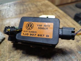 bontott VW GOLF IV Gyorsulás Jeladó