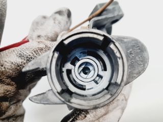 bontott VW GOLF IV Gyújtáskapcsoló Ház