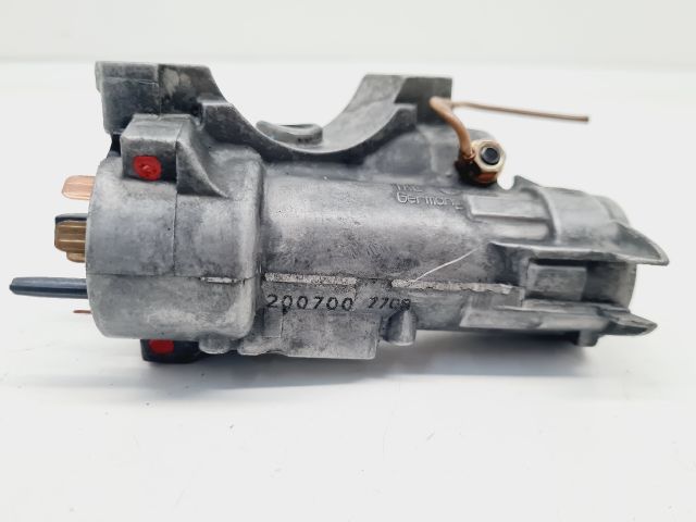 bontott VW GOLF IV Gyújtáskapcsoló Ház