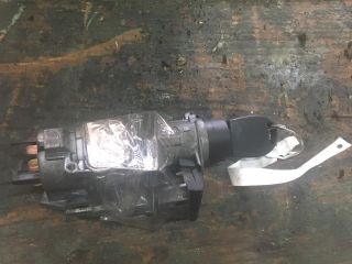 bontott VW GOLF IV Gyújtáskapcsoló Házzal