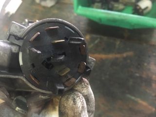 bontott VW GOLF IV Gyújtáskapcsoló Házzal