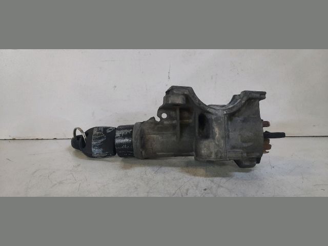 bontott VW GOLF IV Gyújtáskapcsoló Házzal