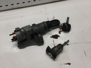 bontott VW GOLF IV Gyújtáskapcsoló Házzal