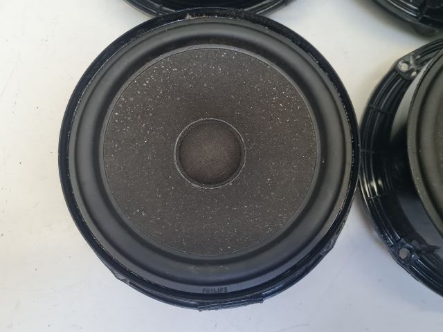 bontott VW GOLF IV Hangszóró Szett