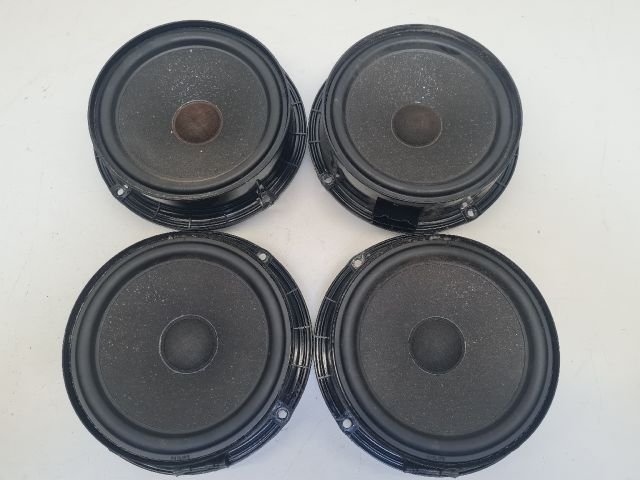 bontott VW GOLF IV Hangszóró Szett