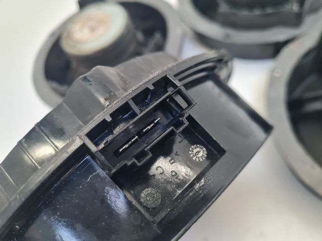 bontott VW GOLF IV Hangszóró Szett