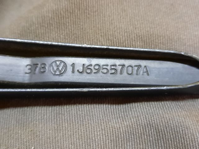 bontott VW GOLF IV Hátsó Ablaktörlő Kar