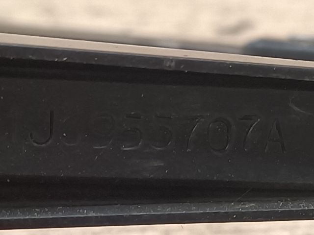 bontott VW GOLF IV Hátsó Ablaktörlő Kar