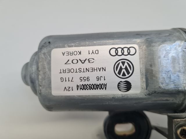 bontott VW GOLF IV Hátsó Ablaktörlő Motor