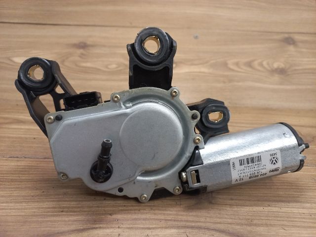 bontott VW GOLF IV Hátsó Ablaktörlő Motor
