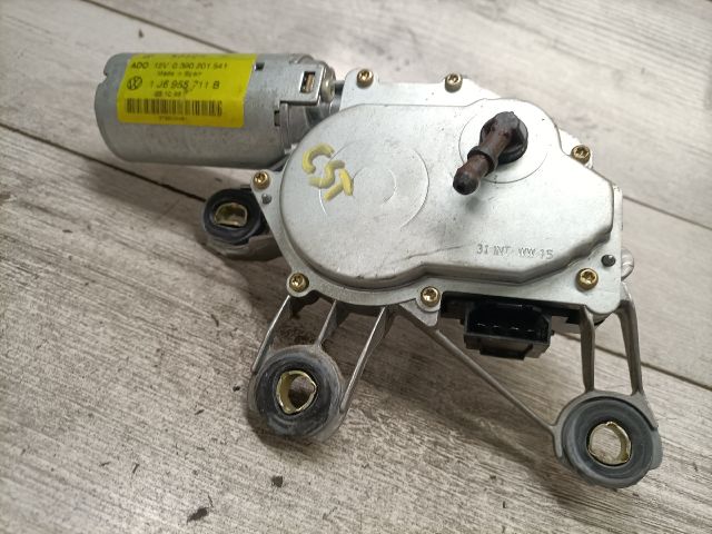 bontott VW GOLF IV Hátsó Ablaktörlő Motor