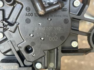 bontott VW GOLF IV Hátsó Ablaktörlő Motor