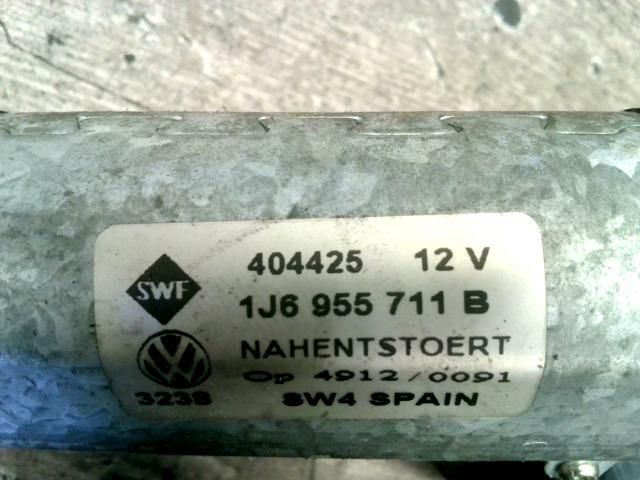 bontott VW GOLF IV Hátsó Ablaktörlő Motor