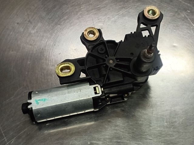 bontott VW GOLF IV Hátsó Ablaktörlő Motor