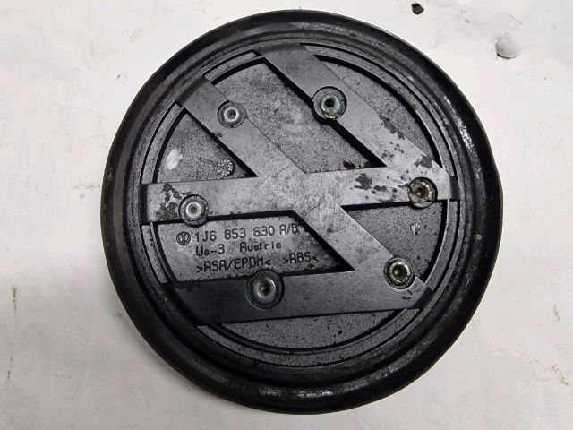 bontott VW GOLF IV Hátsó Embléma