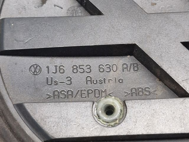 bontott VW GOLF IV Hátsó Embléma