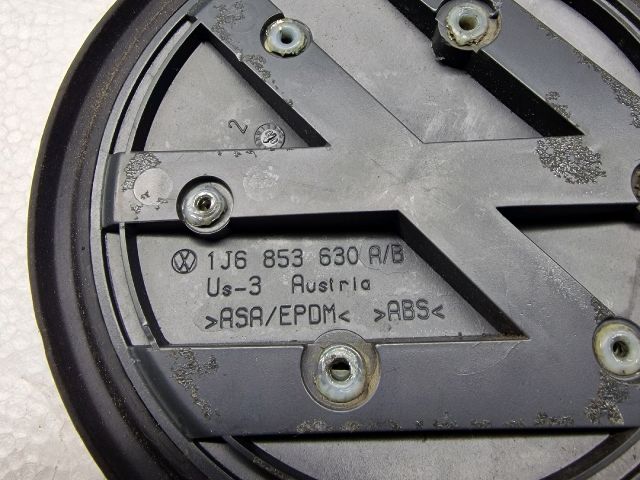 bontott VW GOLF IV Hátsó Embléma