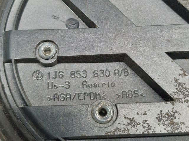 bontott VW GOLF IV Hátsó Embléma