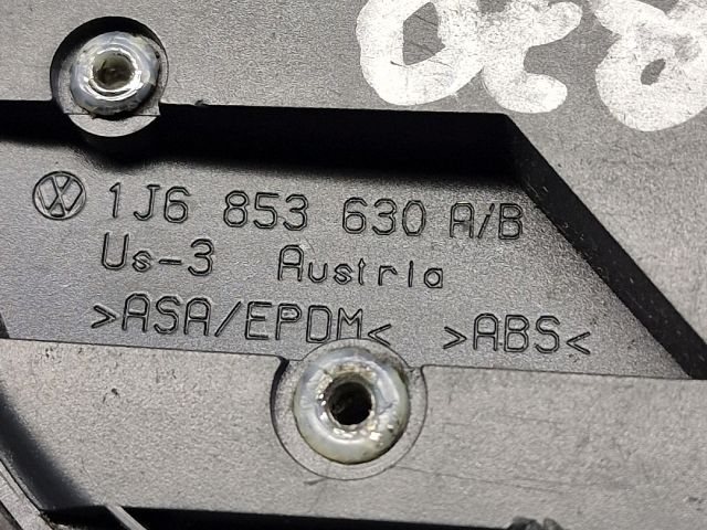 bontott VW GOLF IV Hátsó Embléma