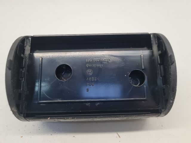 bontott VW GOLF IV Hátsó Hamutartó