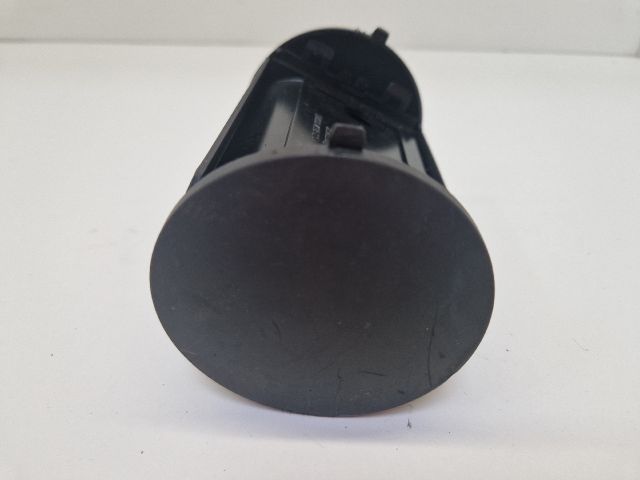 bontott VW GOLF IV Hátsó Hamutartó