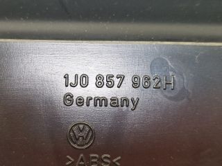 bontott VW GOLF IV Hátsó Hamutartó