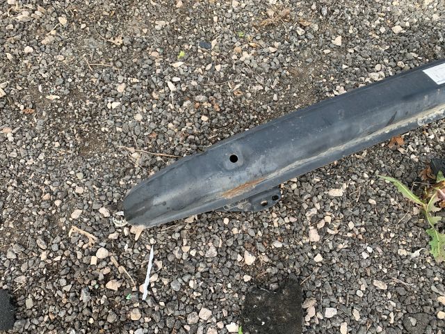 bontott VW GOLF IV Hátsó Lökhárító Merevítő (Fém)