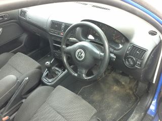 bontott VW GOLF IV Hátsó Lökhárító Merevítő (Fém)