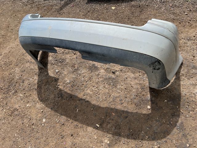 bontott VW GOLF IV Hátsó Lökhárító (Részeivel)