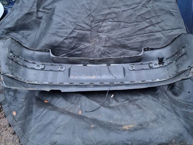 bontott VW GOLF IV Hátsó Lökhárító (Részeivel)