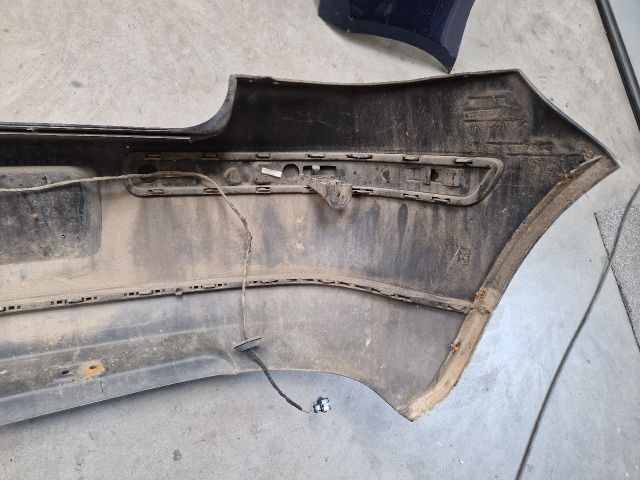 bontott VW GOLF IV Hátsó Lökhárító (Részeivel)