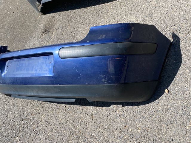 bontott VW GOLF IV Hátsó Lökhárító (Részeivel)