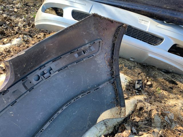 bontott VW GOLF IV Hátsó Lökhárító (Részeivel)