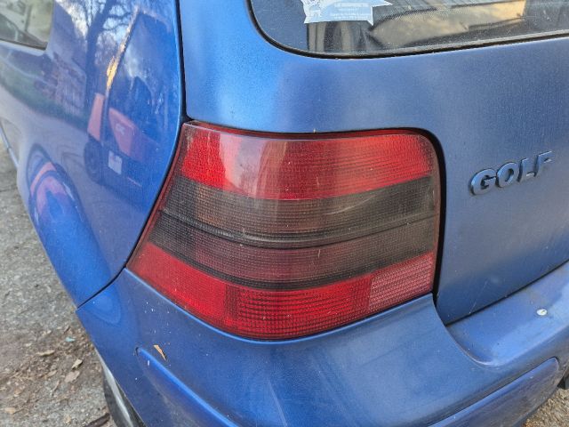 bontott VW GOLF IV Hátsó Lökhárító (Részeivel)