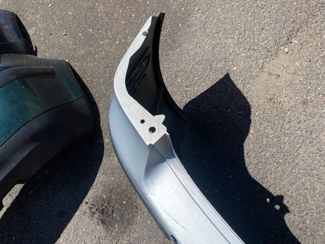 bontott VW GOLF IV Hátsó Lökhárító (Részeivel)