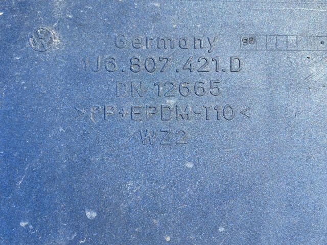 bontott VW GOLF IV Hátsó Lökhárító (Részeivel)