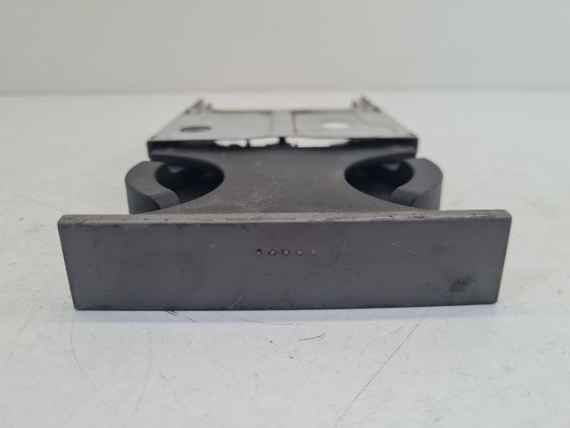 bontott VW GOLF IV Hátsó Pohártartó