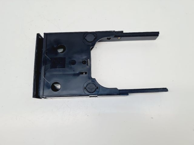 bontott VW GOLF IV Hátsó Pohártartó