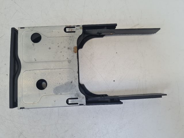 bontott VW GOLF IV Hátsó Pohártartó