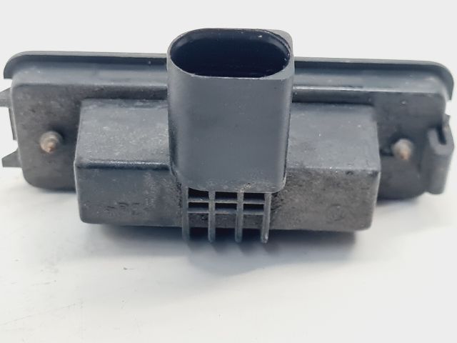 bontott VW GOLF IV Hátsó Rendszámtábla Világítás