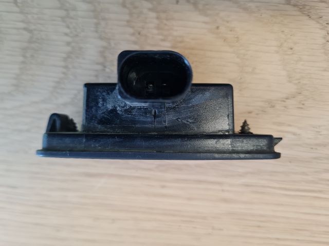 bontott VW GOLF IV Hátsó Rendszámtábla Világítás