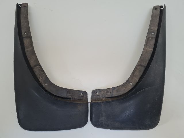 bontott VW GOLF IV Hátsó Sárvédő Gumi Pár