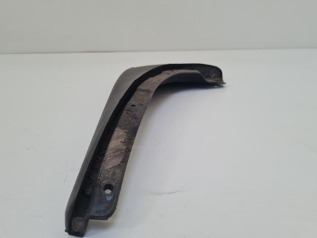 bontott VW GOLF IV Hátsó Sárvédő Gumi Pár