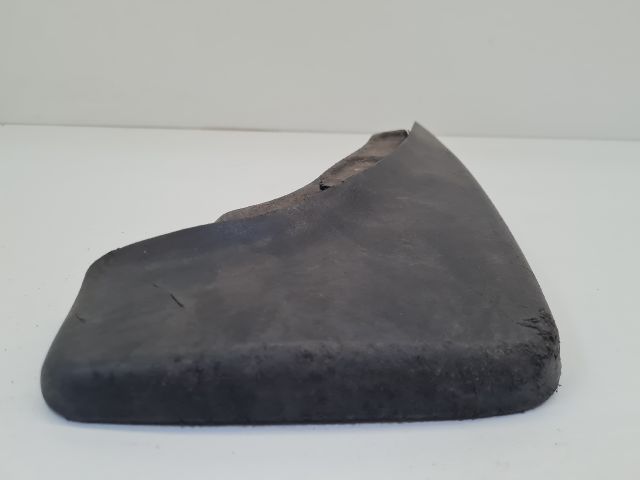 bontott VW GOLF IV Hátsó Sárvédő Gumi Pár