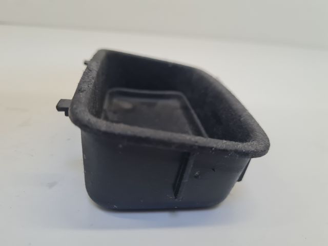 bontott VW GOLF IV Hátsó Tároló Rekesz