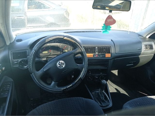 bontott VW GOLF IV Hátsó Ülés Szett